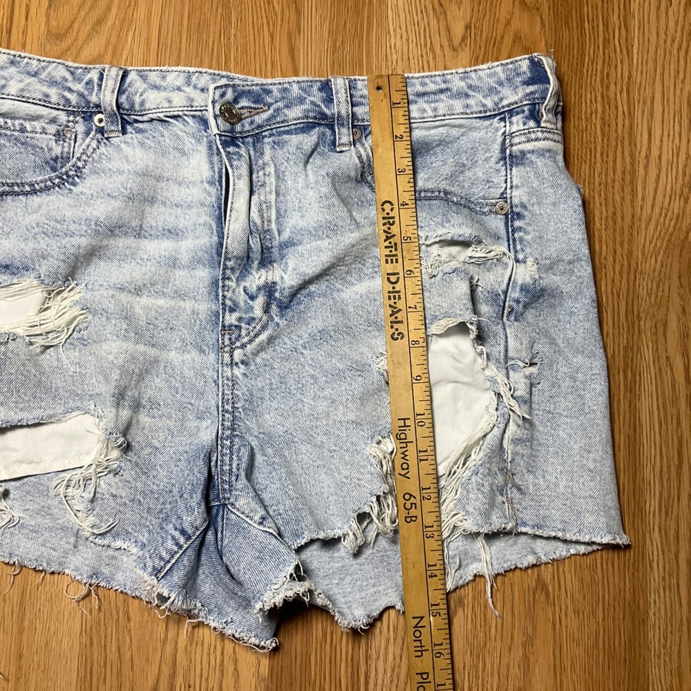 American Eagle Strigid Mom Shorts Womens 14 Light Wash Denim High Rise - Picture 5 of 9